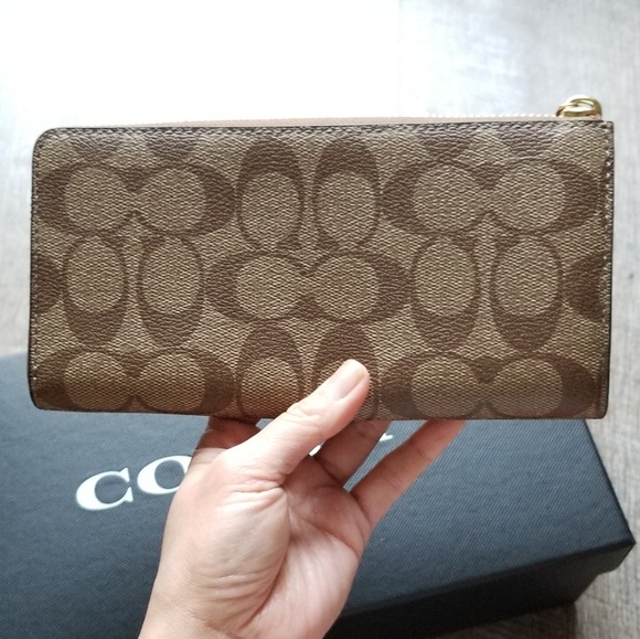 🔥LAST 1🔥NWT COACH SIGNATURE WALLET - Picture 2 of 8